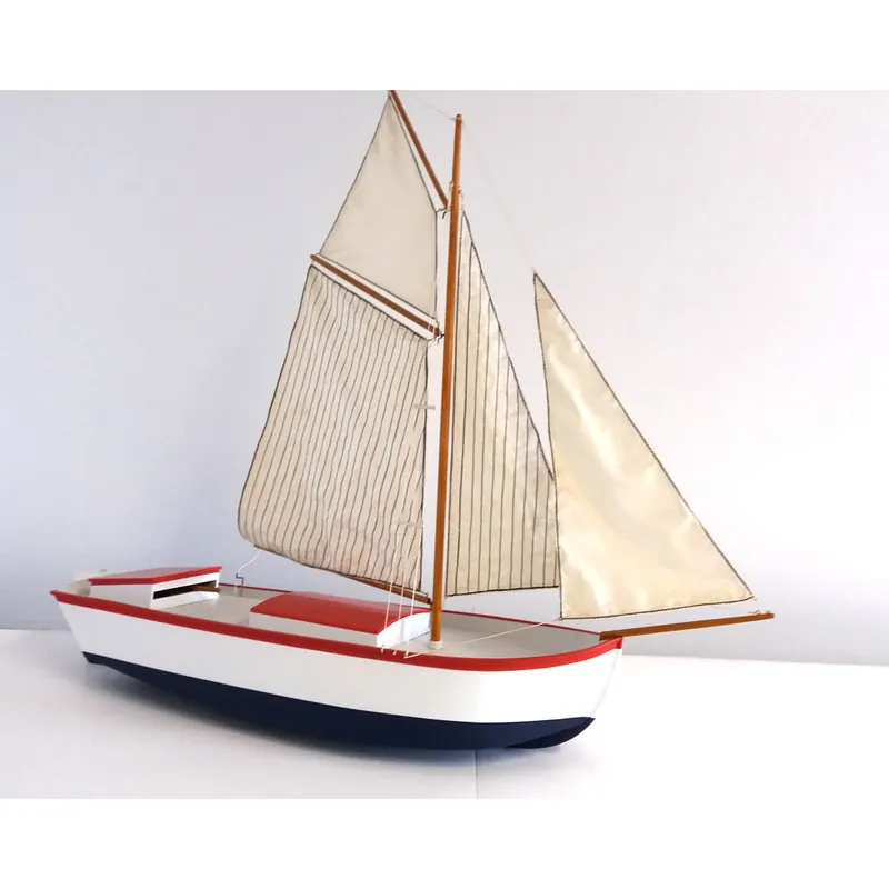 Maquette en bois – Le côtier Commander Vite