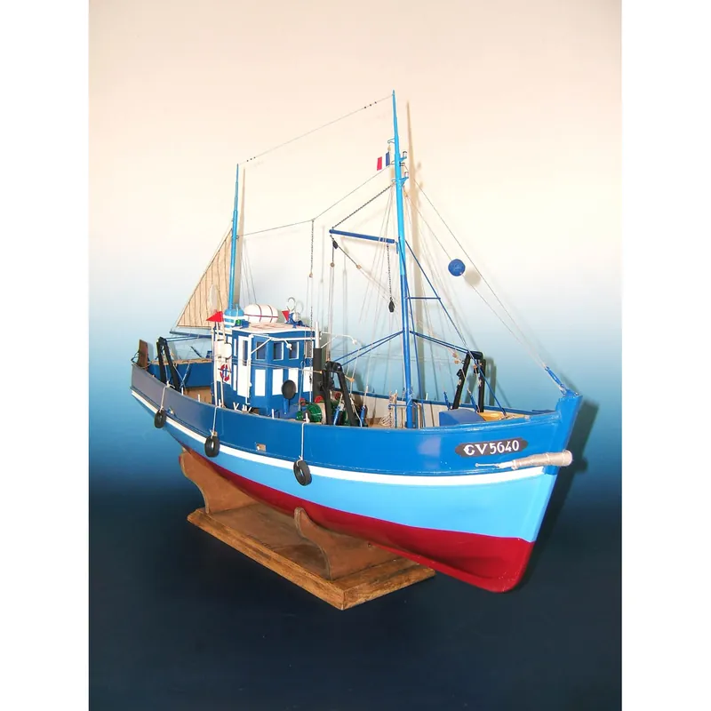 Maquette en bois – Chalutier sardinier du Guilvinec Marque
